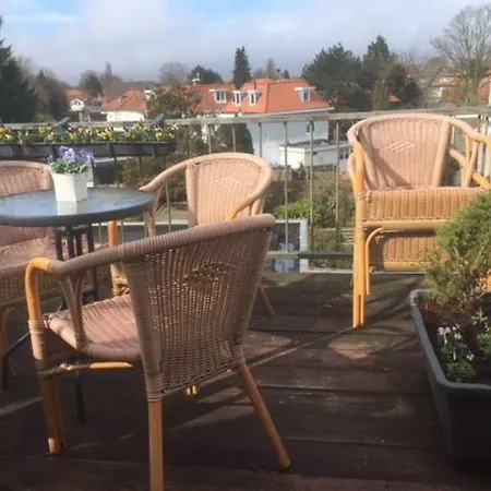 Gezellige Zolder In Met Dakterras *